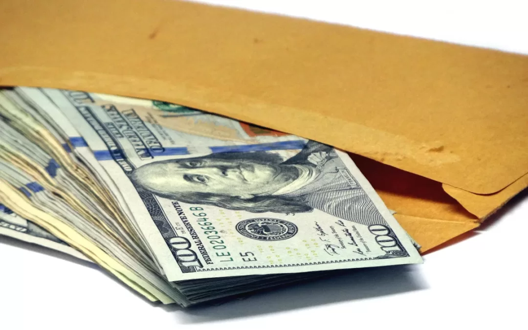 Money Transfers Compared: Best ways to send money to USA or the UK